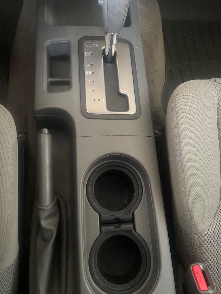 2011 Nissan Frontier SV - Photo 24