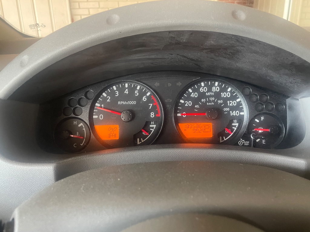 2011 Nissan Frontier SV - Photo 26