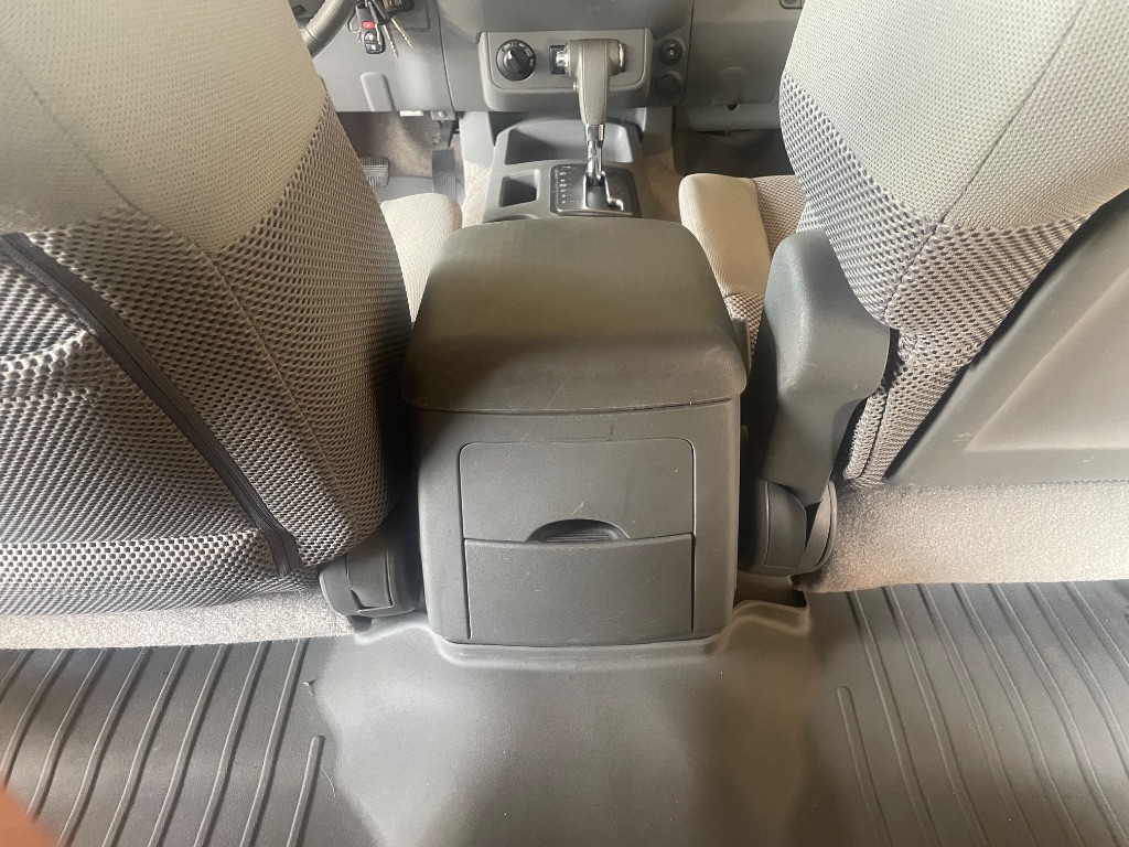 2011 Nissan Frontier SV - Photo 18