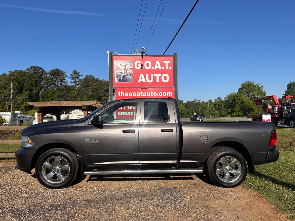 2019 RAM 1500 Classic Express 4x4 Quad Cab 6'4's photo