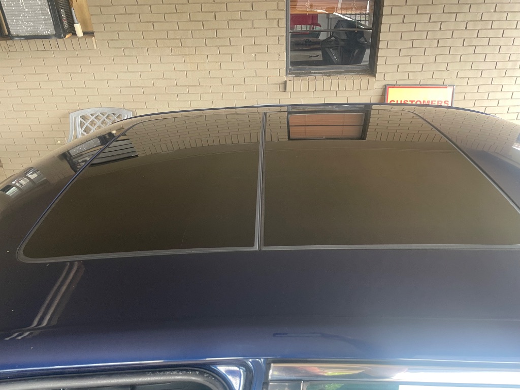 2015 Chrysler 300 Limited - Photo 22