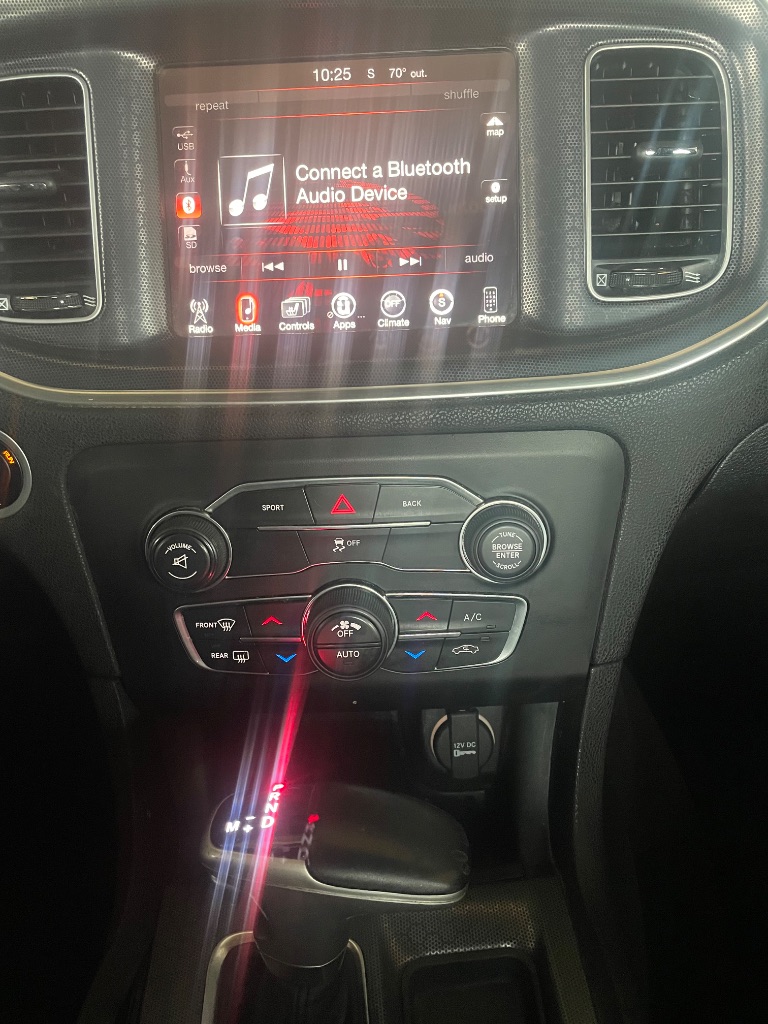 2015 Dodge Charger SXT - Photo 26