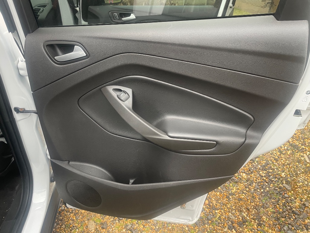 2018 Ford Escape SE - Photo 19