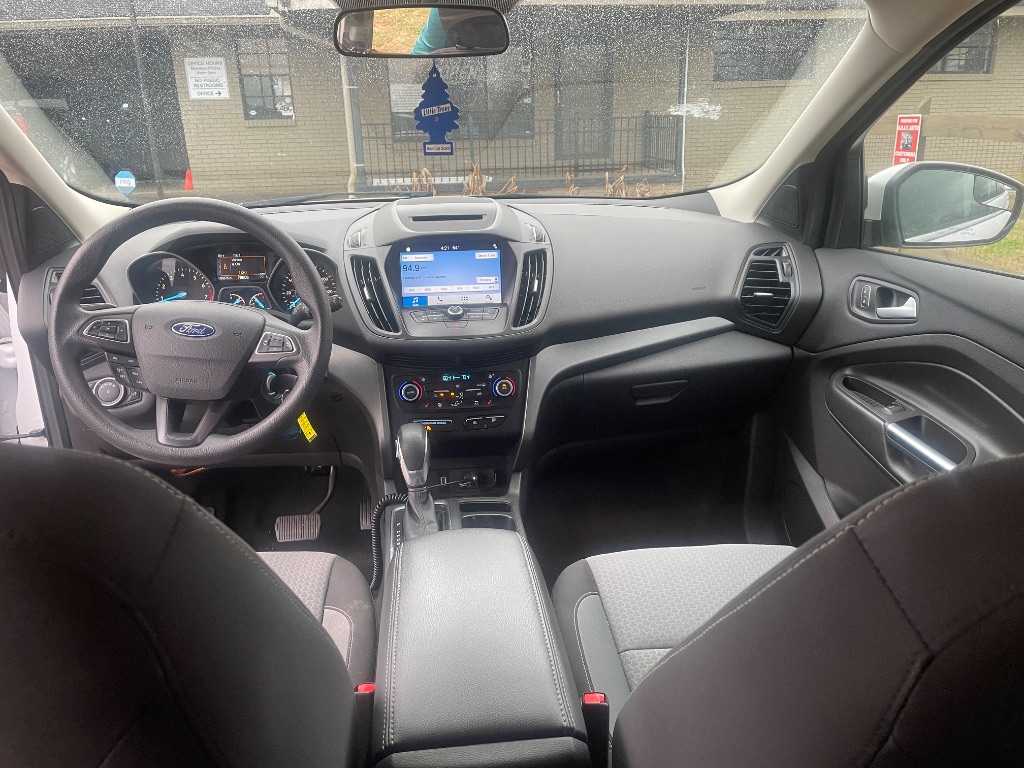 2018 Ford Escape SE - Photo 23